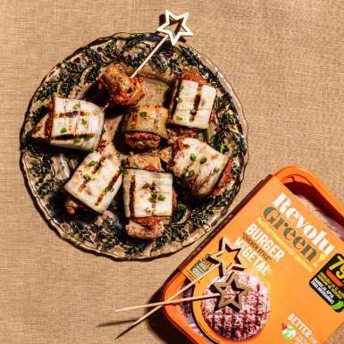 Rollos de berenjena con muhammara y burger